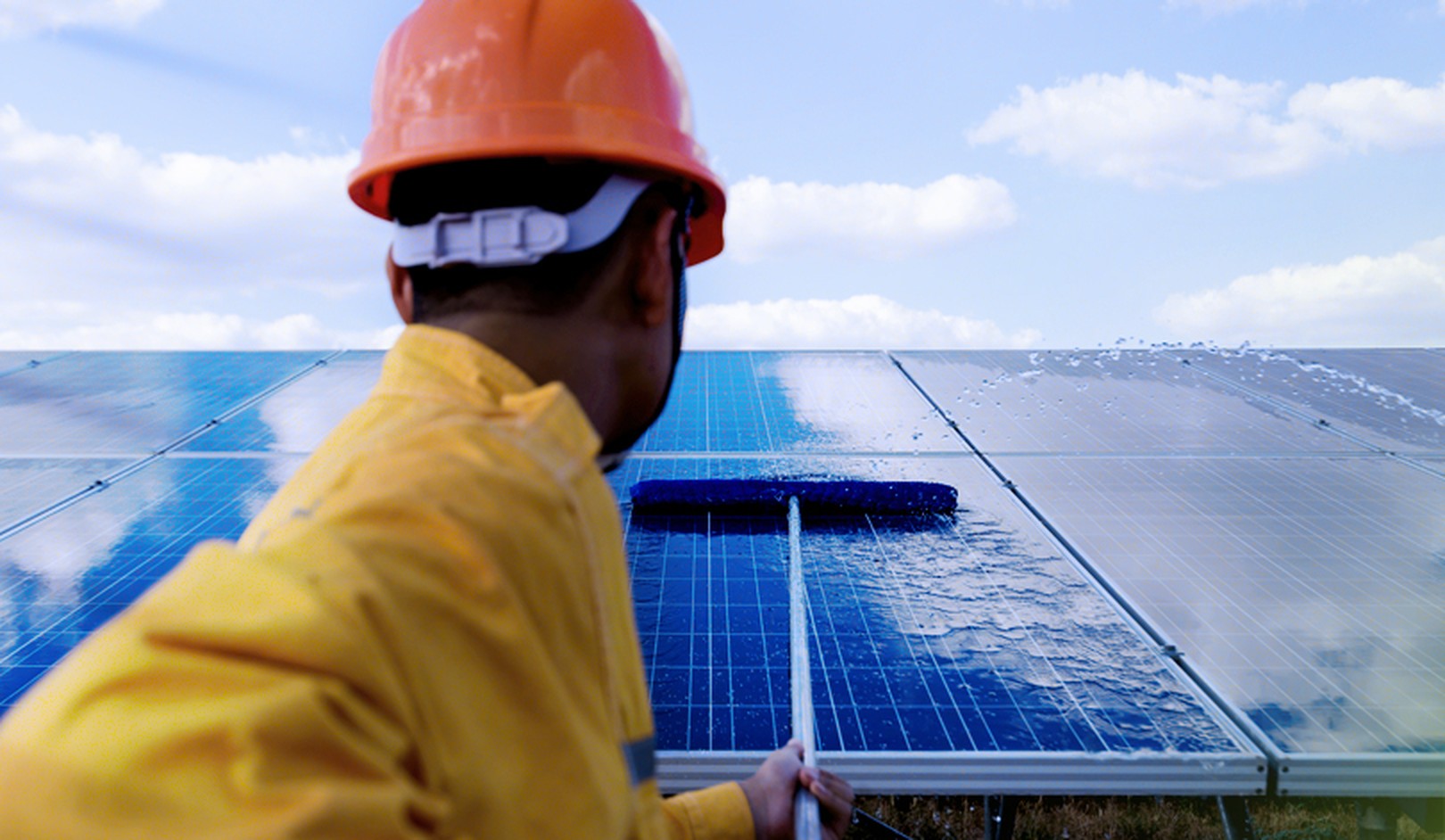 Mantenimiento y limpieza de paneles solares